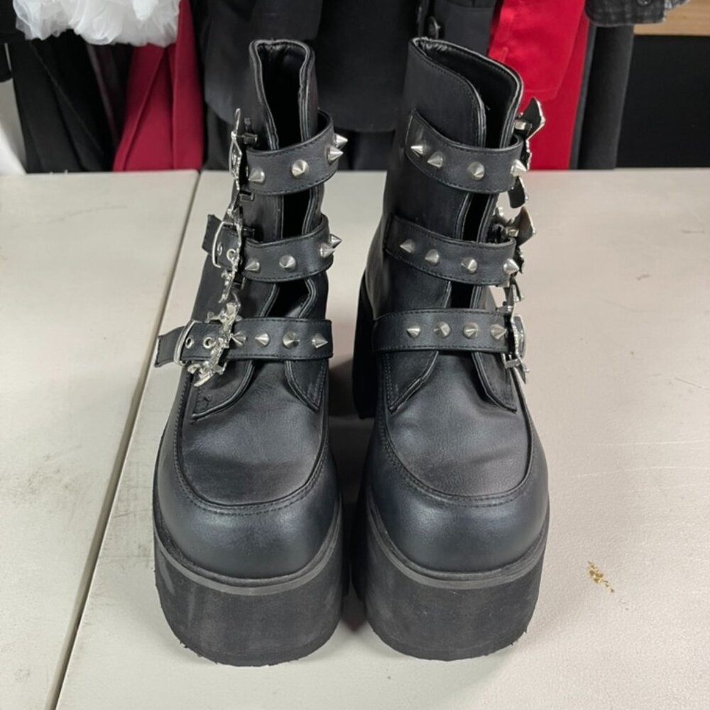 Demonia Ashes-55 Size 7
